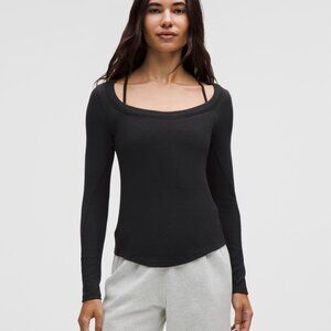 Hold Tight Scoop-Neck Long-Sleeve Shirt